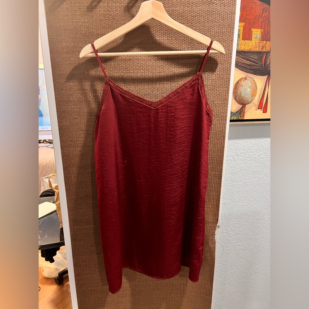 Burgundy, relaxed fit dress